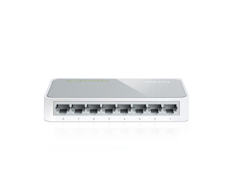 TP-Link TL-SF1008D switch sa 8 portova na beloj podlozi