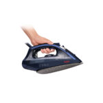 Tefal parno glačalo FV1713E0 sa neprijanjajućim stopalom i ergonomskim dizajnom
