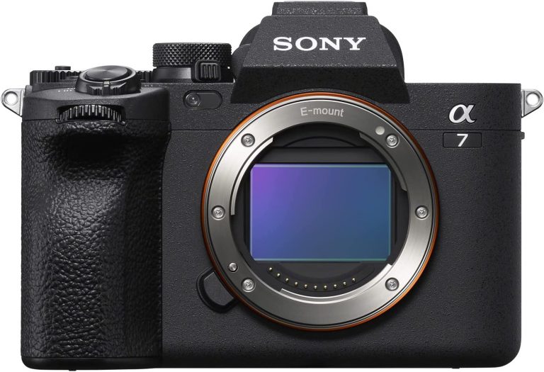 Sony Alpha a7 IV digitalna kamera sa objektivom i osnovnim karakteristikama