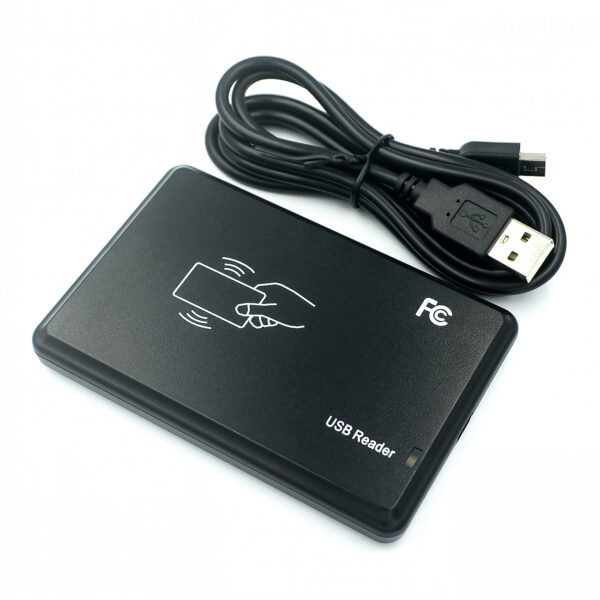 USB čitač 125KHz bez prekidača na beloj podlozi