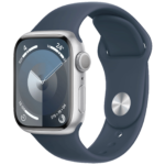 Apple Watch Series 9 GPS 41mm Silver pametni sat na ruci, prikazujući srebrno kućište i OLED zaslon