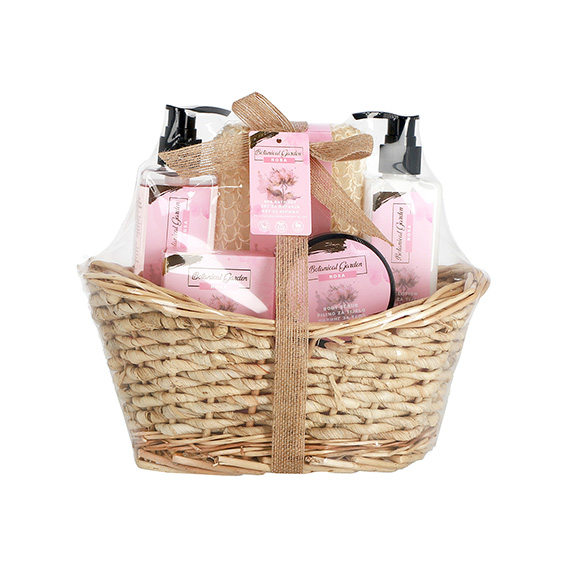 PM Spa Set Garden-Rosa u drvenoj kutiji sa gelom, losionom, pilingom, soli za kupanje i spužvom
