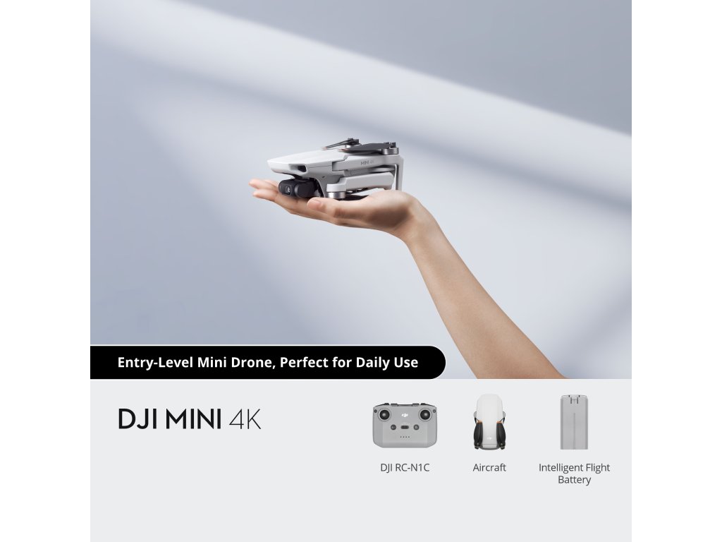 DJI Mini 4K dron sa daljinskim upravljačem na beloj pozadini