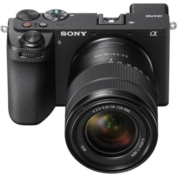 Sony Alpha 6700 digitalna kamera sa 18-35mm objektivom
