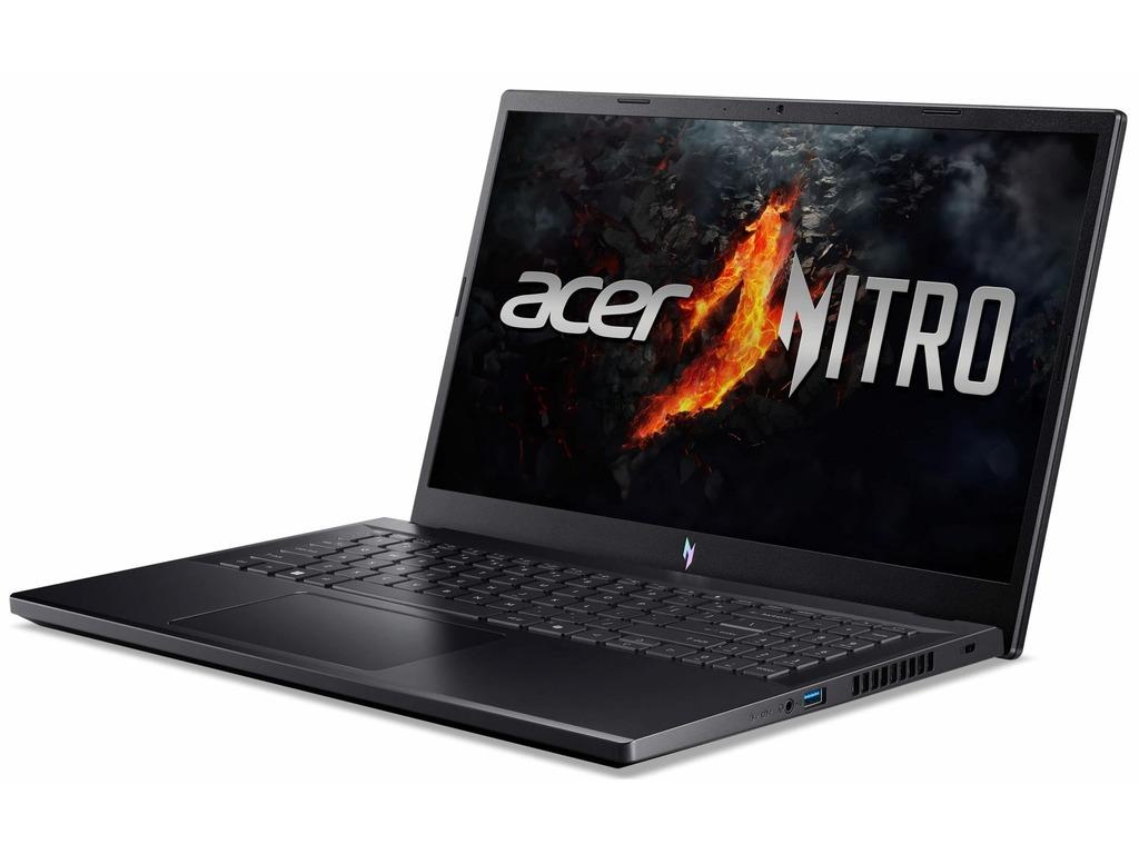 Acer Nitro V15 gaming laptop sa crnim kućištem i 15.6" FHD ekranom