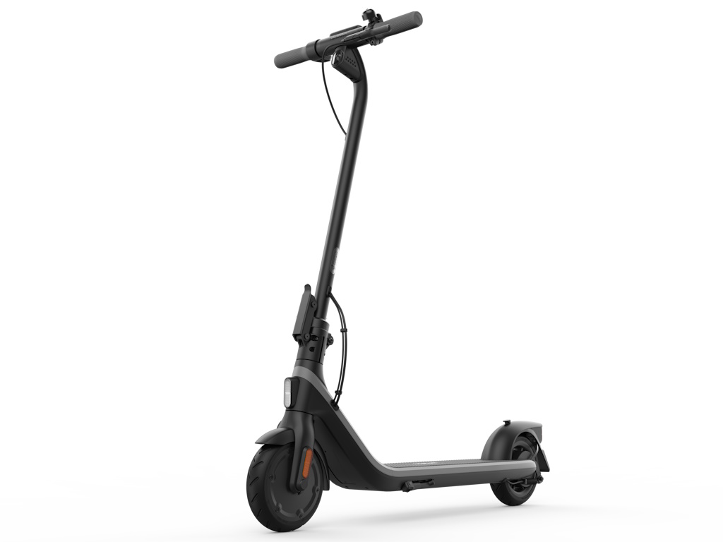 Segway Ninebot Kickscooter E2 - crni električni romobil sa 8" točkovima
