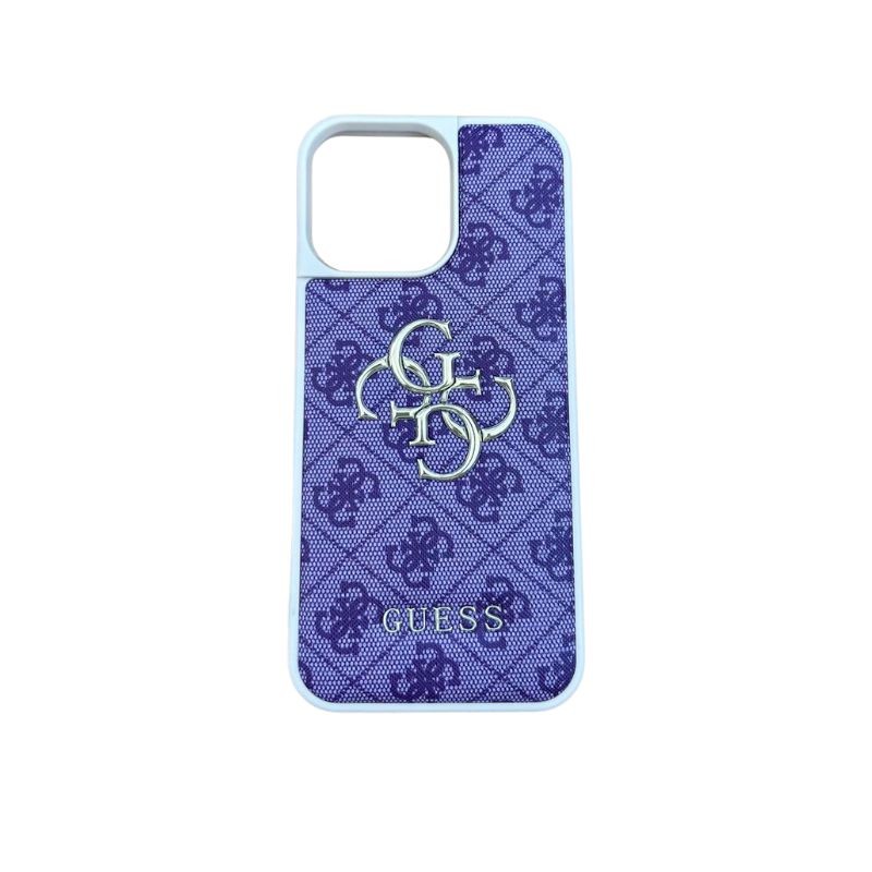 Ljubičasta GUESS maskica za iPhone 16 Pro na beloj podlozi