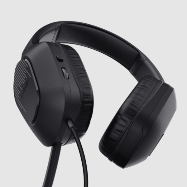 Trust GXT790 3-u-1 gaming bundle crna boja sa slušalicom, mišem i podlogom za miš