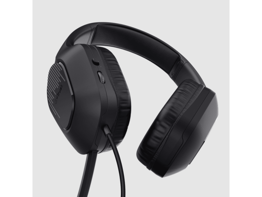 Trust GXT790 3-u-1 gaming bundle crna boja sa slušalicom, mišem i podlogom za miš